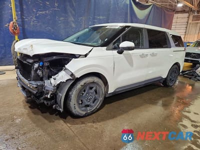 2025 KIA CARNIVAL LXS KNDNB5K36S6522877 - główne zdjęcie licytacji z USA - miniatura
