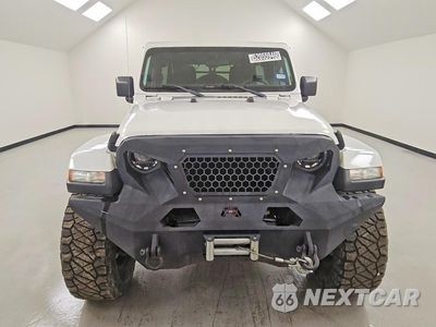 Piąte zdjęcie samochodu w środku: 2018 JEEP WRANGLER UNLIMITED SAHARA VIN:1C4HJXEG3JW193631 - miniatura