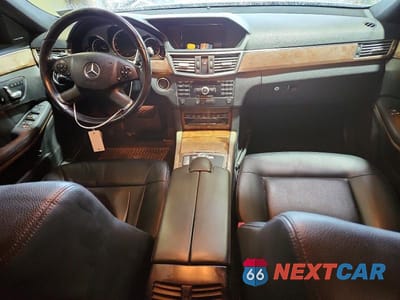 Zdjęcie 8 z 12 samochodu: 2011 MERCEDES-BENZ E 350 4MATIC VIN:WDDHF8HB2BA425499 - miniatura