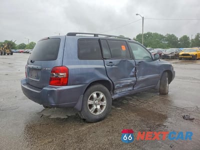 Trzecie zdjęcie samochodu z tyłu: 2004 TOYOTA HIGHLANDER BASE VIN:JTEDP21A240004827 - miniatura