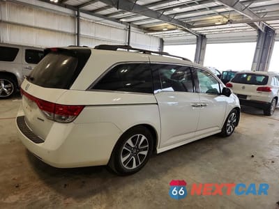 Trzecie zdjęcie samochodu z tyłu: 2015 HONDA ODYSSEY TOURING VIN:5FNRL5H92FB121931 - miniatura