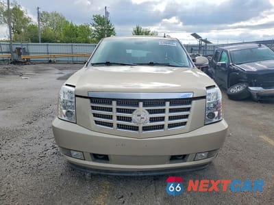 Piąte zdjęcie samochodu w środku: 2011 CADILLAC ESCALADE ESV PREMIUM VIN:1GYS4JEF7BR372511 - miniatura