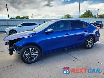 2022 KIA FORTE LXS 3KPF24AD4NE432537 - główne zdjęcie licytacji z USA - miniatura