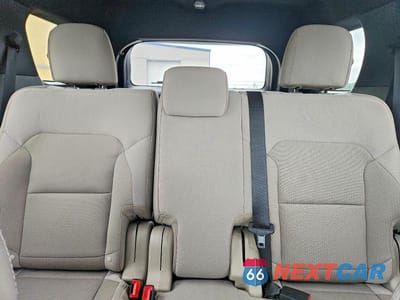 Zdjęcie 10 z 13 samochodu: 2019 FORD EXPLORER XLT VIN:1FM5K8D81KGA92885 - miniatura