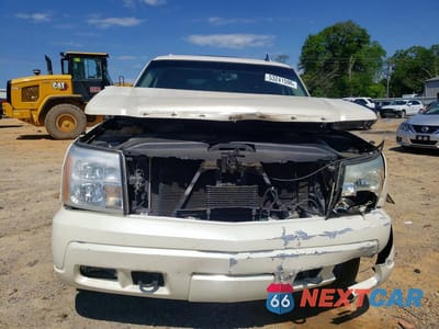 Piąte zdjęcie samochodu w środku: 2006 CADILLAC ESCALADE LUXURY VIN:1GYEC63N96R120482 - miniatura