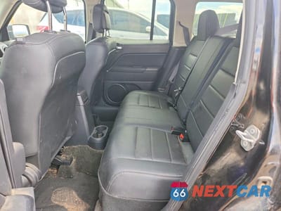 Zdjęcie 10 z 12 samochodu: 2016 JEEP PATRIOT LATITUDE VIN:1C4NJRFBXGD696790 - miniatura