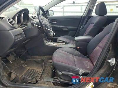 Zdjęcie 7 z 12 samochodu: 2006 MAZDA 3 HATCHBACK VIN:JM1BK143461433529 - miniatura