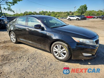 Czwarte zdjęcie samochodu z boku: 2013 KIA OPTIMA EX VIN:5XXGN4A7XDG228143 - miniatura