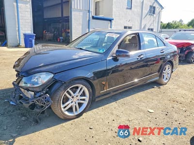 2012 MERCEDES-BENZ C 300 4MATIC WDDGF8BB0CR197011 - główne zdjęcie licytacji z USA - miniatura