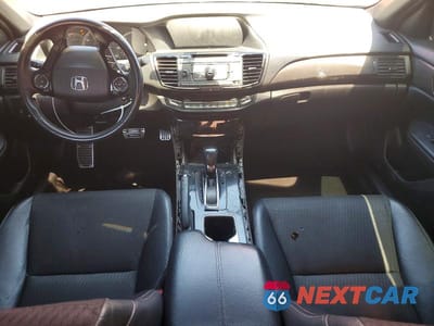 Zdjęcie 8 z 12 samochodu: 2017 HONDA ACCORD SPORT VIN:1HGCR2F54HA245313 - miniatura