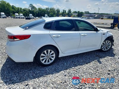 Trzecie zdjęcie samochodu z tyłu: 2018 KIA OPTIMA LX VIN:5XXGT4L3XJG267102 - miniatura