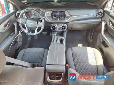 Zdjęcie 8 z 13 samochodu: 2020 CHEVROLET BLAZER 2LT VIN:3GNKBCRS1LS538848 - miniatura