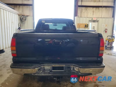 Zdjęcie 6 z 12 samochodu: 2004 GMC NEW SIERRA C1500 VIN:2GTEC19TX41117546 - miniatura