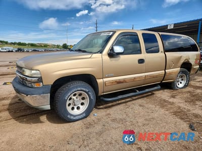 1999 CHEVROLET SILVERADO K1500 1GCEK19T3XE227909 - główne zdjęcie licytacji z USA - miniatura
