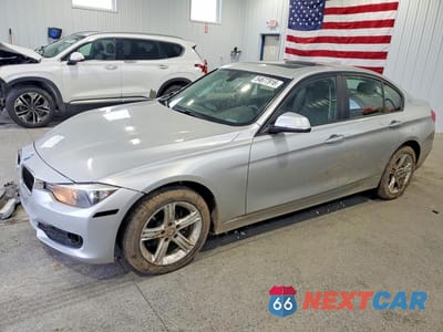 2015 BMW 320 I XDRIVE WBA3C3G50FNS75092 - główne zdjęcie licytacji z USA - miniatura