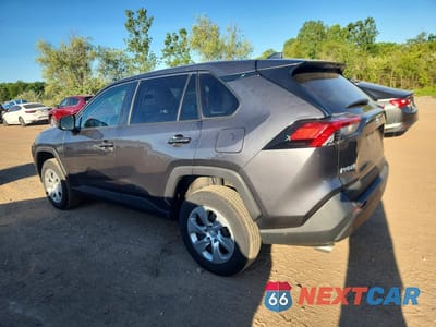 Drugie zdjęcie samochodu z przodu: 2022 TOYOTA RAV4 LE VIN:2T3F1RFV0NC276570 - miniatura