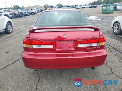 Zdjęcie 6 z 12 samochodu: 2001 HONDA ACCORD EX VIN:1HGCG16561A081861 - miniatura