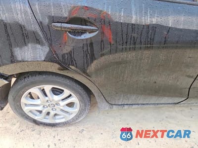 Zdjęcie 10 z 12 samochodu: 2017 TOYOTA YARIS IA BASE VIN:3MYDLBYV6HY191334 - miniatura
