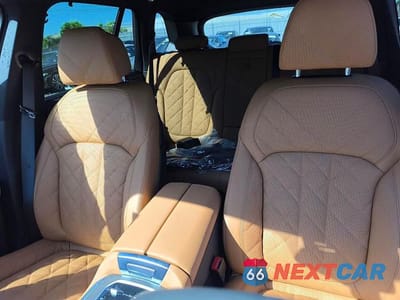 Zdjęcie 10 z 15 samochodu: 2026 BMW X5 XDRIVE40I VIN:5UX23EU05T9333350 - miniatura