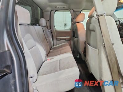 Zdjęcie 10 z 12 samochodu: 2007 CHEVROLET SILVERADO K1500 VIN:2GCFK19Y571688787 - miniatura