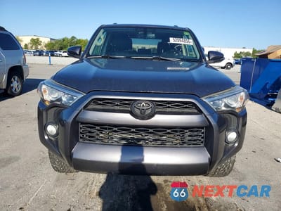 Piąte zdjęcie samochodu w środku: 2019 TOYOTA 4RUNNER SR5 PREMIUM VIN:JTEZU5JR3K5204119 - miniatura