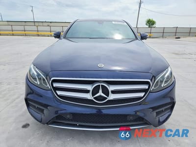 Piąte zdjęcie samochodu w środku: 2020 MERCEDES-BENZ E 350 VIN:WDDZF8DB0LA749806 - miniatura