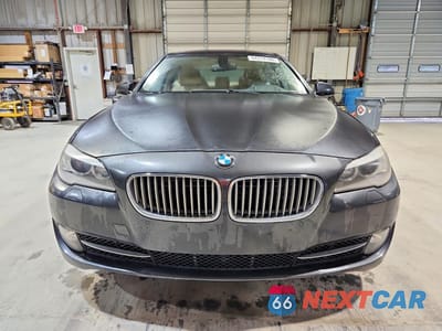 Piąte zdjęcie samochodu w środku: 2011 BMW 550I VIN:WBAFR9C58BC270071 - miniatura