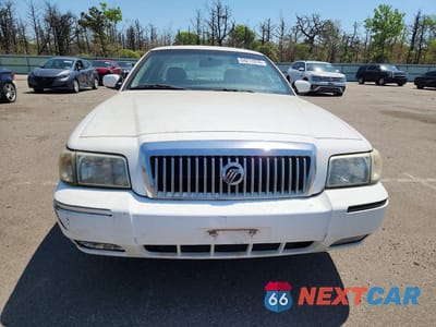 Piąte zdjęcie samochodu w środku: 2010 MERCURY GRAND MARQUIS LS VIN:2MEBM7FV9AX639245 - miniatura