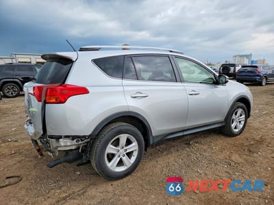 Trzecie zdjęcie samochodu z tyłu: 2014 TOYOTA RAV4 XLE VIN:JTMRFREV0ED077529 - miniatura