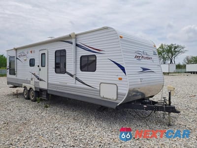 2011 JAYCO JAY FLIGHT CAMPER 1UJBJ0BS0B1EK0054 - główne zdjęcie licytacji z USA - miniatura