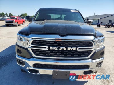 Piąte zdjęcie samochodu w środku: 2024 RAM 1500 BIG HORN VIN:1C6RRFFG7RN217248 - miniatura
