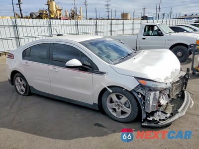 Czwarte zdjęcie samochodu z boku: 2015 CHEVROLET VOLT VIN:1G1RC6E41FU141764 - miniatura