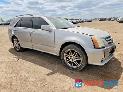 Czwarte zdjęcie samochodu z boku: 2007 CADILLAC SRX VIN:1GYEE637470156212 - miniatura