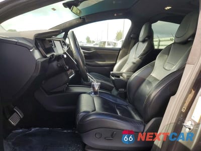 Zdjęcie 7 z 13 samochodu: 2017 TESLA MODEL X 100D VIN:5YJXCDE29HF052215 - miniatura