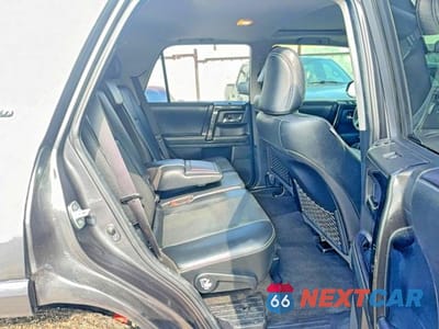 Zdjęcie 6 z 10 samochodu: 2020 TOYOTA 4RUNNER NIGHTSHADE EDITION VIN:JTEBU5JR2L5760487 - miniatura