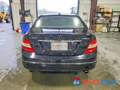 Zdjęcie 6 z 12 samochodu: 2011 MERCEDES-BENZ C 300 4MATIC VIN:WDDGF8BB8BR136326 - miniatura