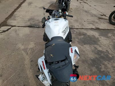 Zdjęcie 6 z 9 samochodu: 2023 SUZUKI GSX-R750 VIN:JS1GR7MA7P7101449 - miniatura