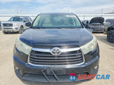 Piąte zdjęcie samochodu w środku: 2016 TOYOTA HIGHLANDER XLE VIN:5TDJKRFH8GS255437 - miniatura