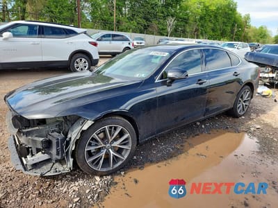 2018 VOLVO S90 T5 MOMENTUM LVY982AK9JP025959 - główne zdjęcie licytacji z USA - miniatura