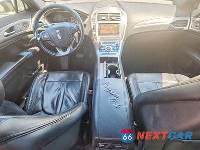 Zdjęcie 8 z 12 samochodu: 2017 LINCOLN MKZ RESERVE VIN:3LN6L5FC5HR613982 - miniatura