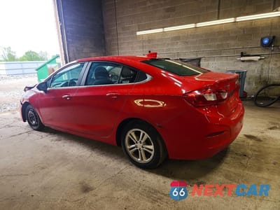 Drugie zdjęcie samochodu z przodu: 2017 CHEVROLET CRUZE LT VIN:1G1BE5SMXH7243060 - miniatura