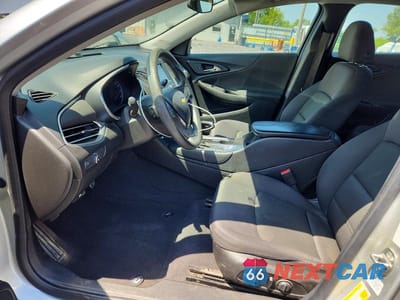 Zdjęcie 7 z 12 samochodu: 2017 CHEVROLET MALIBU LT VIN:1G1ZE5ST1HF204742 - miniatura