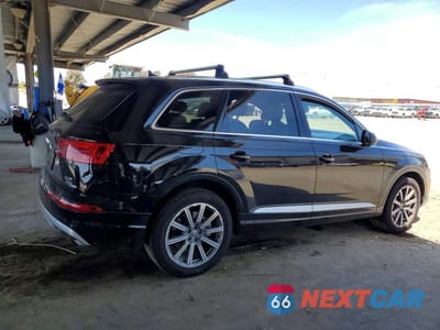 Trzecie zdjęcie samochodu z tyłu: 2017 AUDI Q7 PRESTIGE VIN:WA1VAAF74HD058382 - miniatura