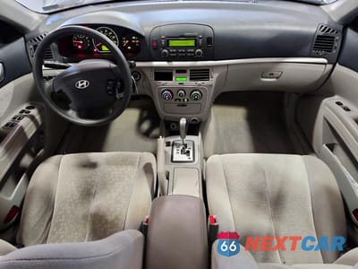 Zdjęcie 8 z 12 samochodu: 2007 HYUNDAI SONATA GLS VIN:5NPET46C67H247302 - miniatura