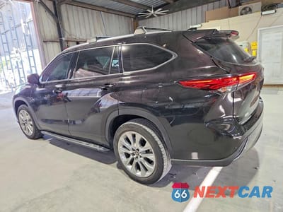Drugie zdjęcie samochodu z przodu: 2020 TOYOTA HIGHLANDER LIMITED VIN:5TDYZRAH9LS022467 - miniatura