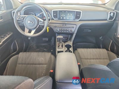 Zdjęcie 8 z 13 samochodu: 2021 KIA SPORTAGE LX VIN:KNDPMCAC1M7922142 - miniatura