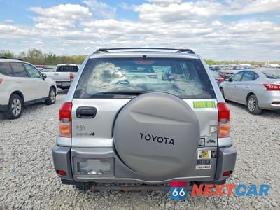 Zdjęcie 6 z 13 samochodu: 2002 TOYOTA RAV4 BASE VIN:JTEHH20V226031779 - miniatura