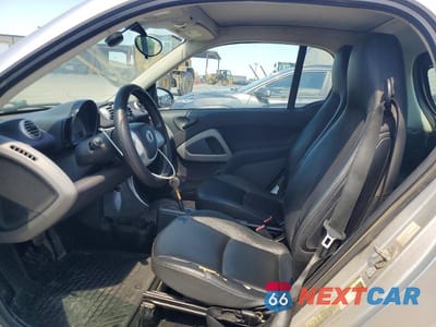 Zdjęcie 7 z 12 samochodu: 2015 SMART FORTWO PURE VIN:WMEEJ3BA1FK799182 - miniatura