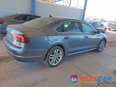 Trzecie zdjęcie samochodu z tyłu: 2018 VOLKSWAGEN PASSAT SE VIN:1VWBA7A32JC023445 - miniatura