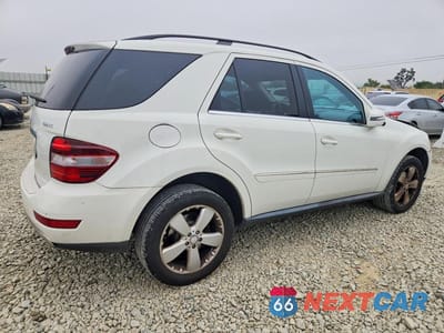 Trzecie zdjęcie samochodu z tyłu: 2011 MERCEDES-BENZ ML 350 4MATIC VIN:4JGBB8GB5BA706558 - miniatura